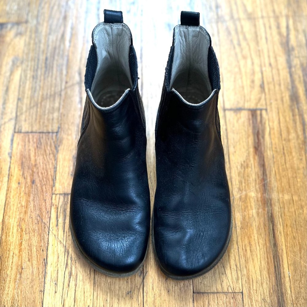 LILA CHELSEA BOOTS - DESIGNED BY ANYA Size 39/8 US